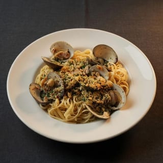 Linguine in White Clam Sauce
